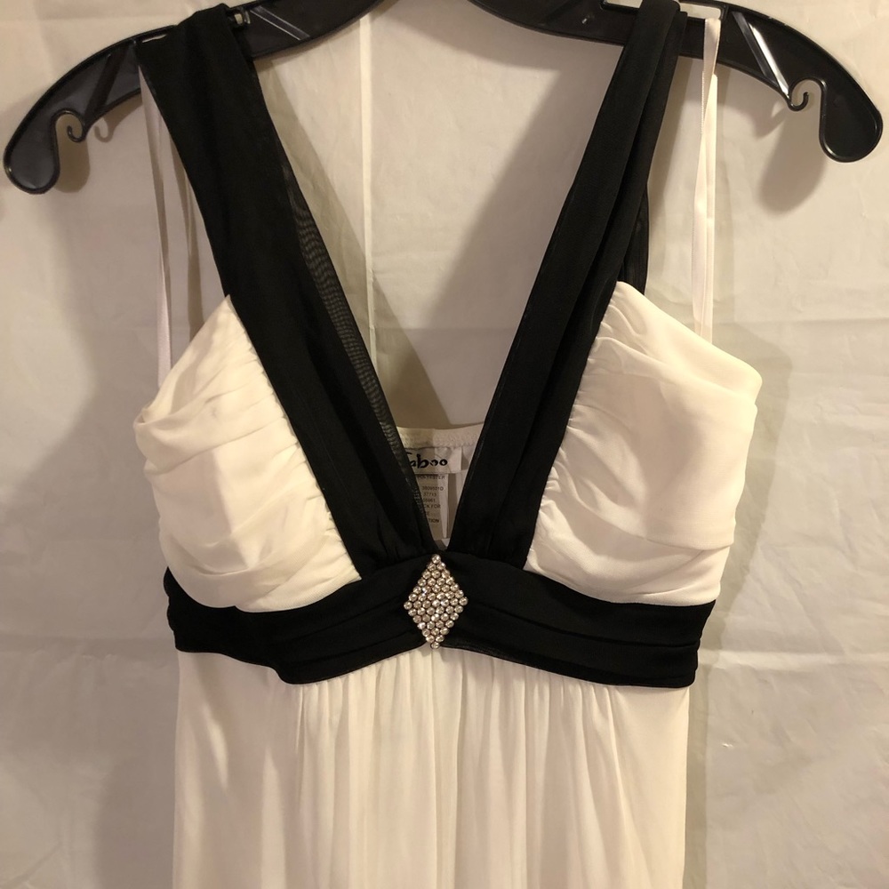 White/Black Grecian Goddess style dress with bling accent